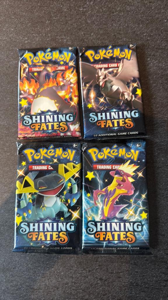 Pokemon originele boosterpacks shining fates, Hobby en Vrije tijd, Verzamelkaartspellen | Pokémon, Ophalen of Verzenden, Nieuw
