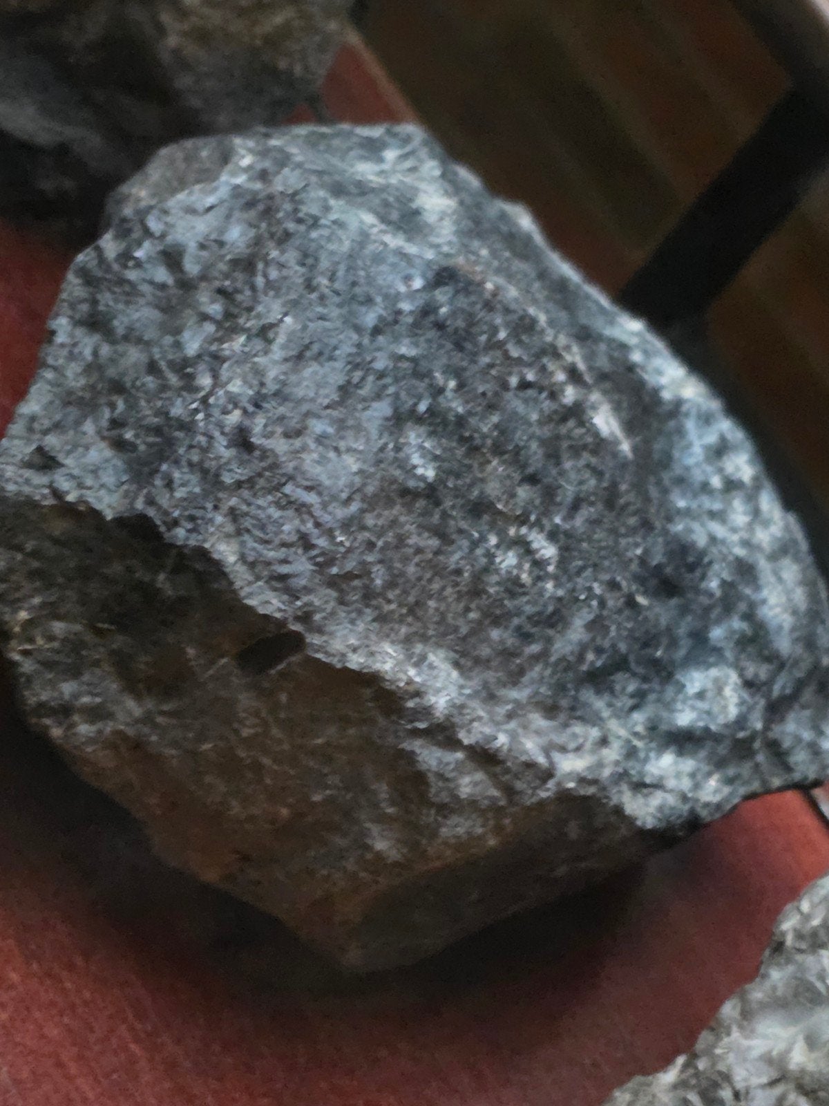 NWA Ongeclassificeerde IJzerhoudende Meteoriet Impactite, Ophalen of Verzenden