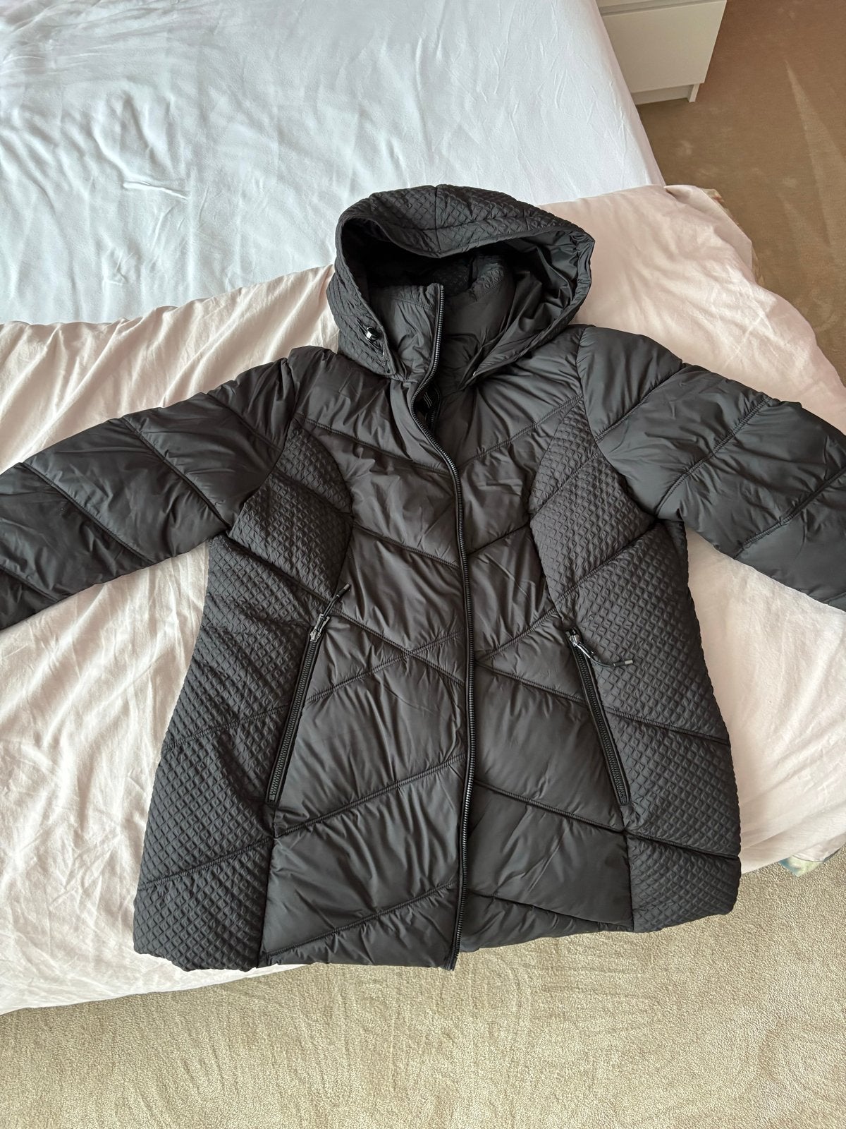 Diepzwarte winterjas - Miss E - Maat 46/48 (XL) of groter, Ophalen of Verzenden, Zo goed als nieuw, Maat 46/48 (XL) of groter