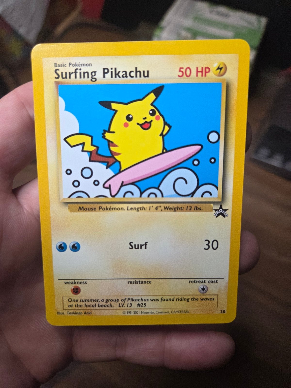 Mint Surfing Pikachu Wotc 28 Black Star Promo, Ophalen of Verzenden, Nieuw, Losse kaart