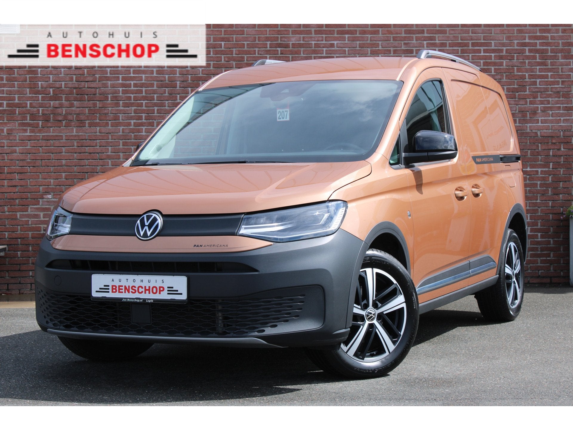 Volkswagen Caddy Cargo 2.0 TDI 102PK PanAmericana |LED|2-SCH, Voorwielaandrijving, Gebruikt, Zwart, Volkswagen