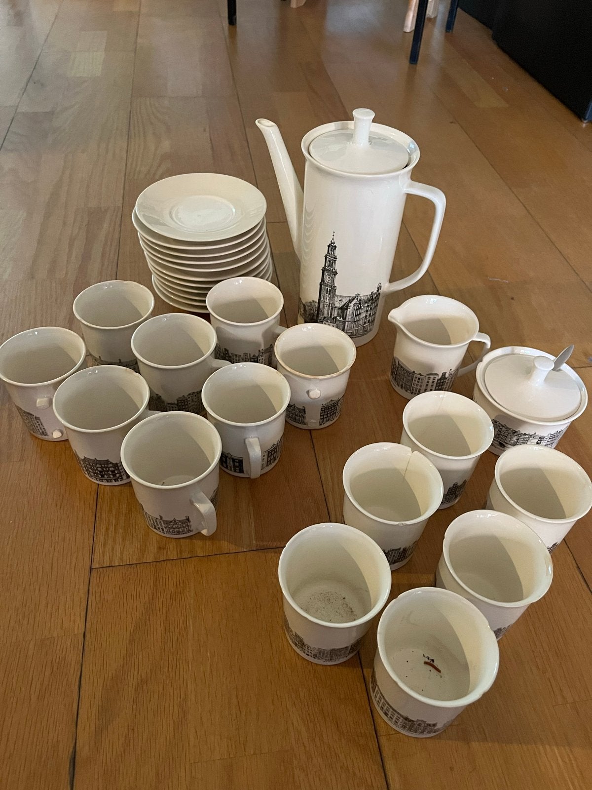 Vintage Amsterdams grachtenpand servies - Koffie/Thee, Huis en Inrichting, Gebruikt, Overige merken, Keramiek, Vintage