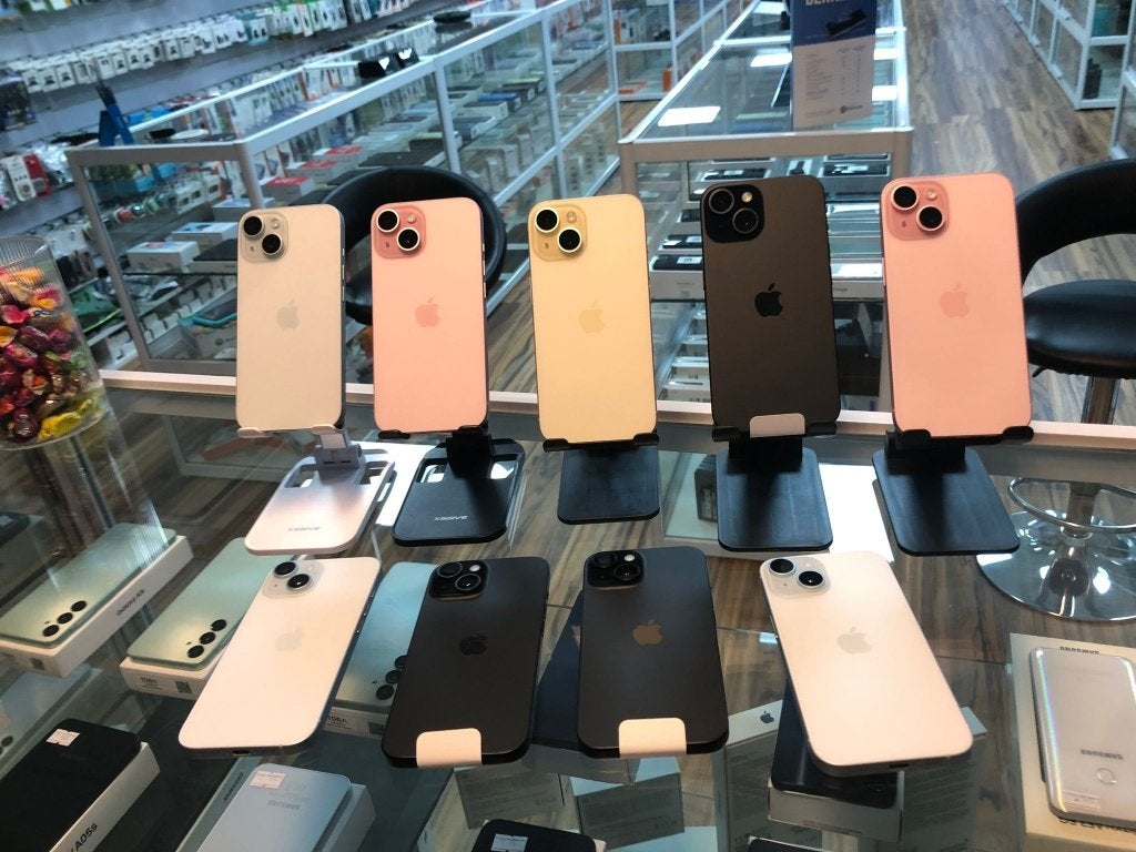 iphone 15   verkoop / reparatie / onderdelen, Ophalen of Verzenden, Overige typen
