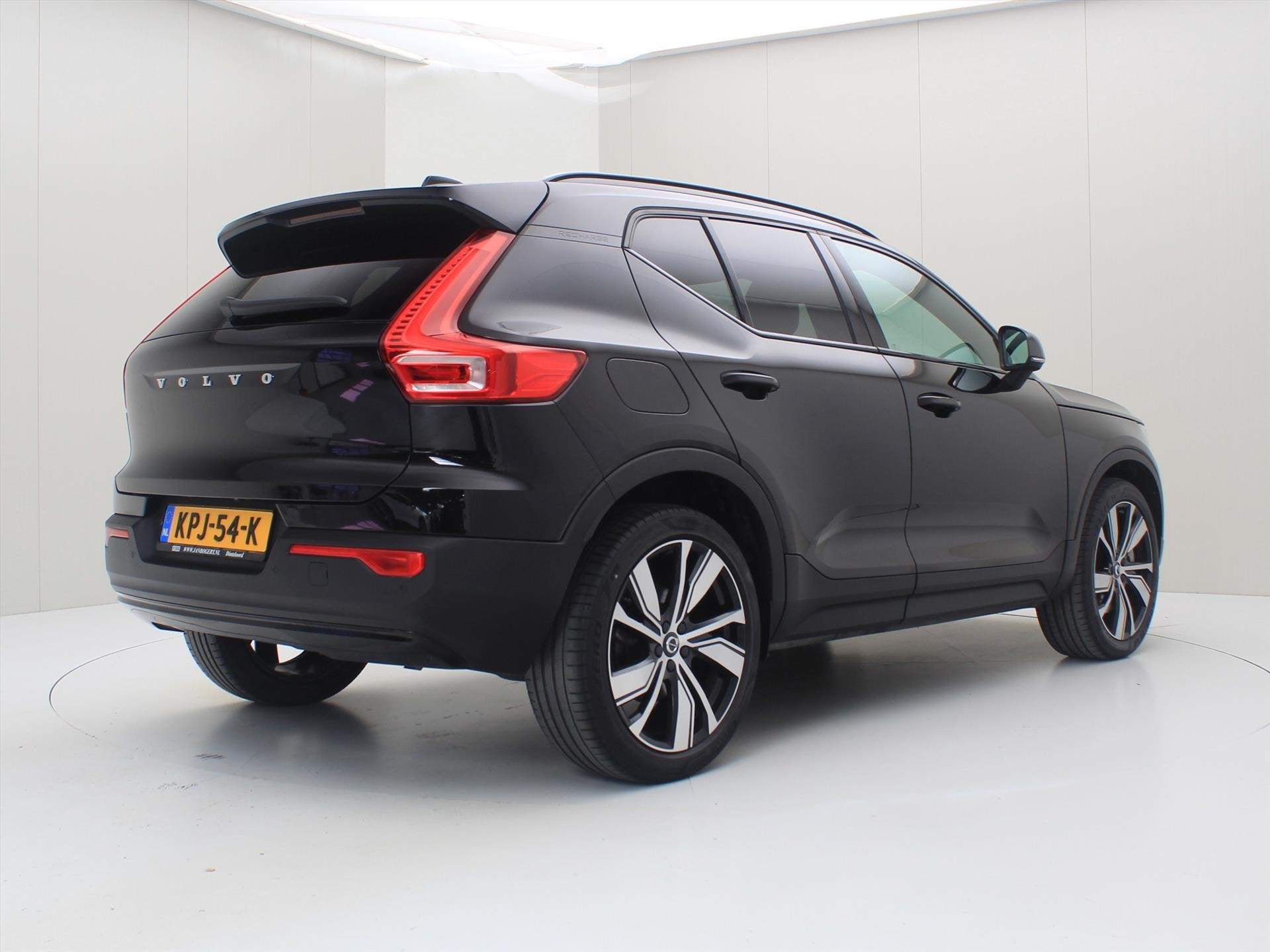 Volvo Xc40 T4 Twin Engine 211pk Geartronic R-Design [ TREKHA, Auto's, 1712 kg, Zwart, Plug-in hybride, Bedrijf