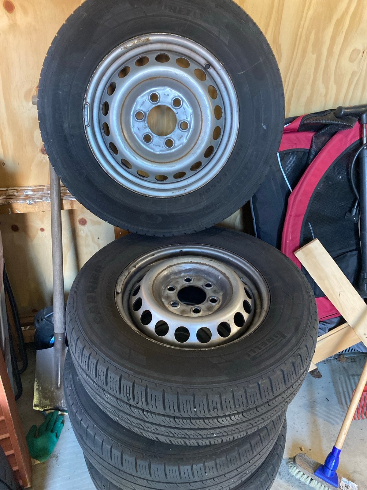 Pirelli Carrier All Season banden op stalen velgen, Ophalen, Gebruikt