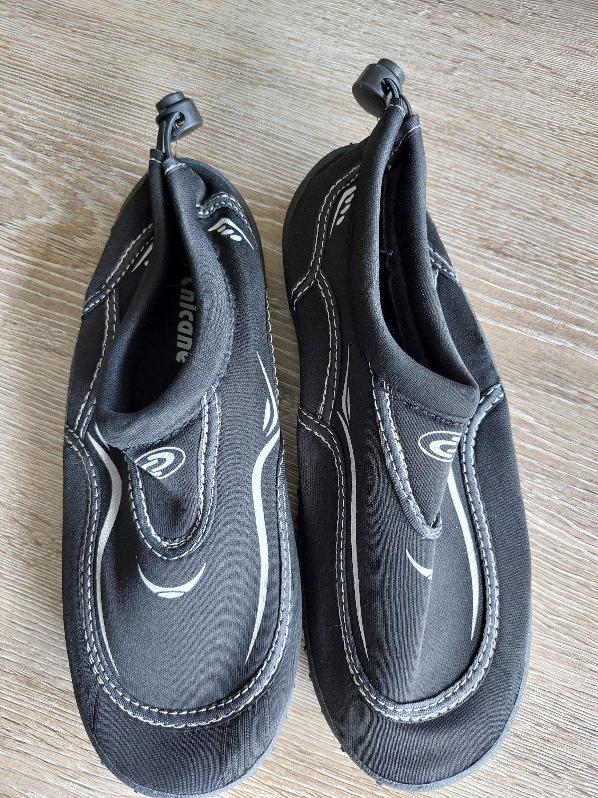 Zwarte surf waterschoenen maat 36 Zgan, Watersport en Boten, Golfsurfen, Ophalen of Verzenden, Gebruikt, Overige typen