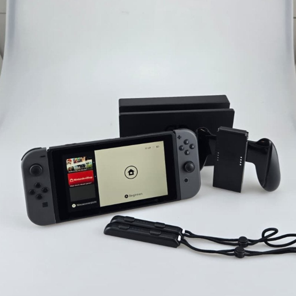 Nintendo Switch V2 Grijs Compleet, Spelcomputers en Games, Spelcomputers | Nintendo Switch, Nintendo, Zo goed als nieuw, Support@nintendo.com