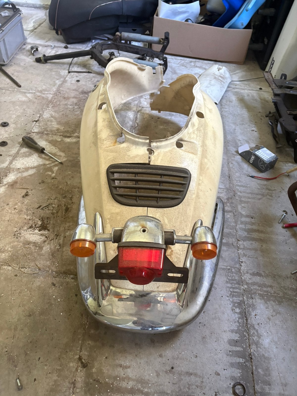 Kappen retro scooter gebruikt, Fietsen en Brommers, Brommeronderdelen | Scooters, Ophalen, Gebruikt, Kap, Overige merken