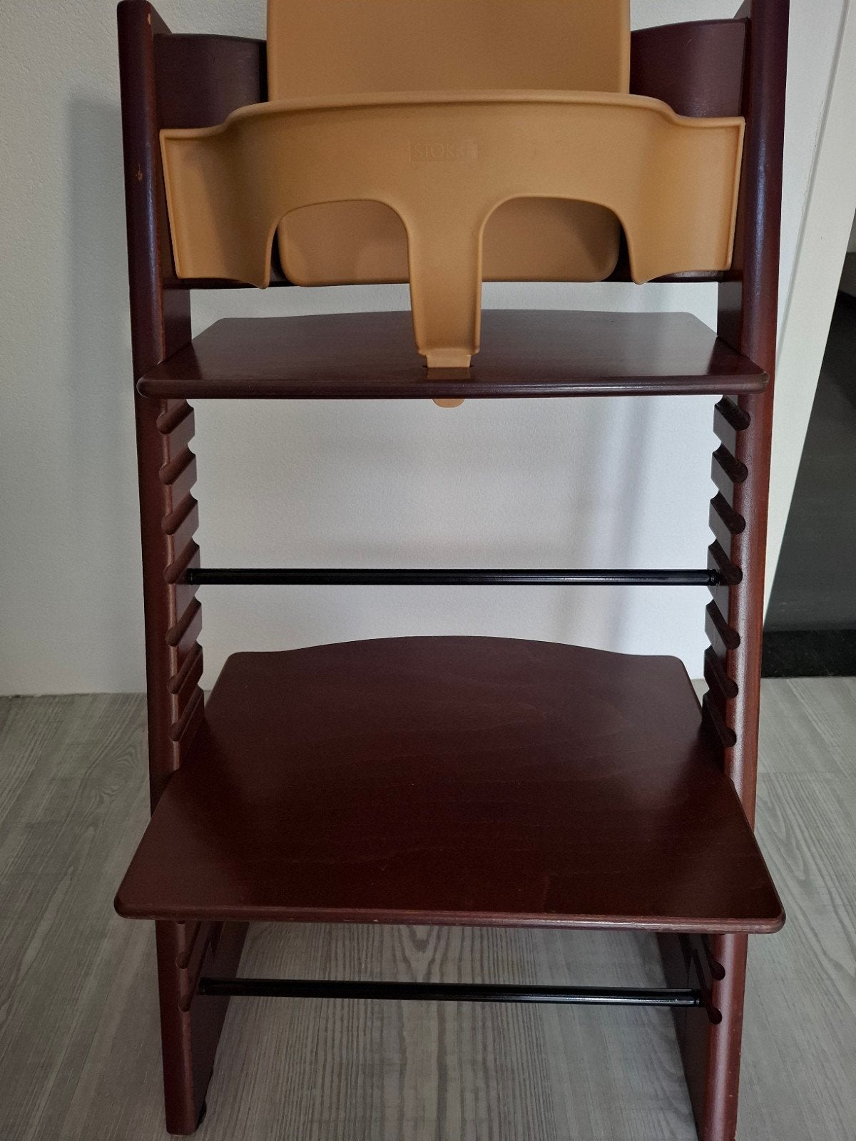 Stokke Tripp Trapp meegroeistoel - Walnootkleur, Ophalen, Zo goed als nieuw, Meegroeistoel