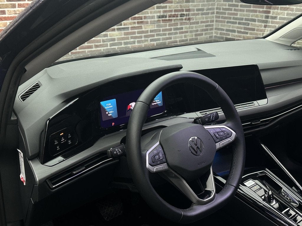 Volkswagen Golf 1.4 eHybrid Style Panoramadak Virtual Massag, Gebruikt, Blauw, Plug-in hybride, 13 kWh