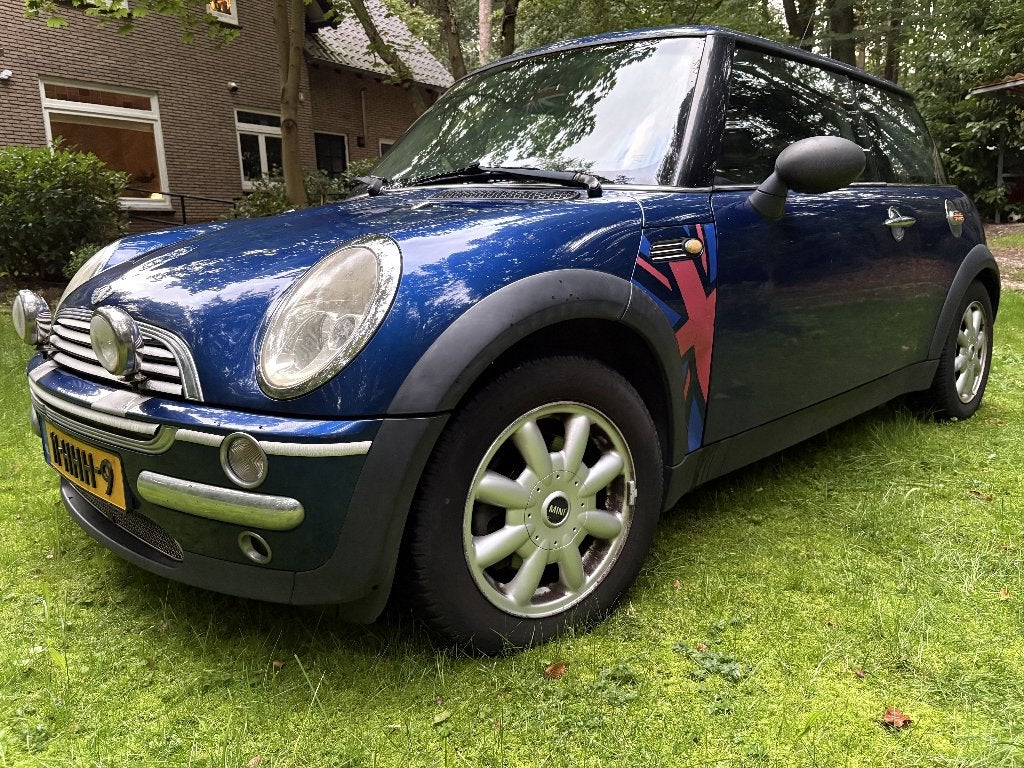 MINI One 1.6 |  uitstekend onderhouden | All Seasons, Auto's, 4 cilinders, Handgeschakeld, Grijs, Particulier