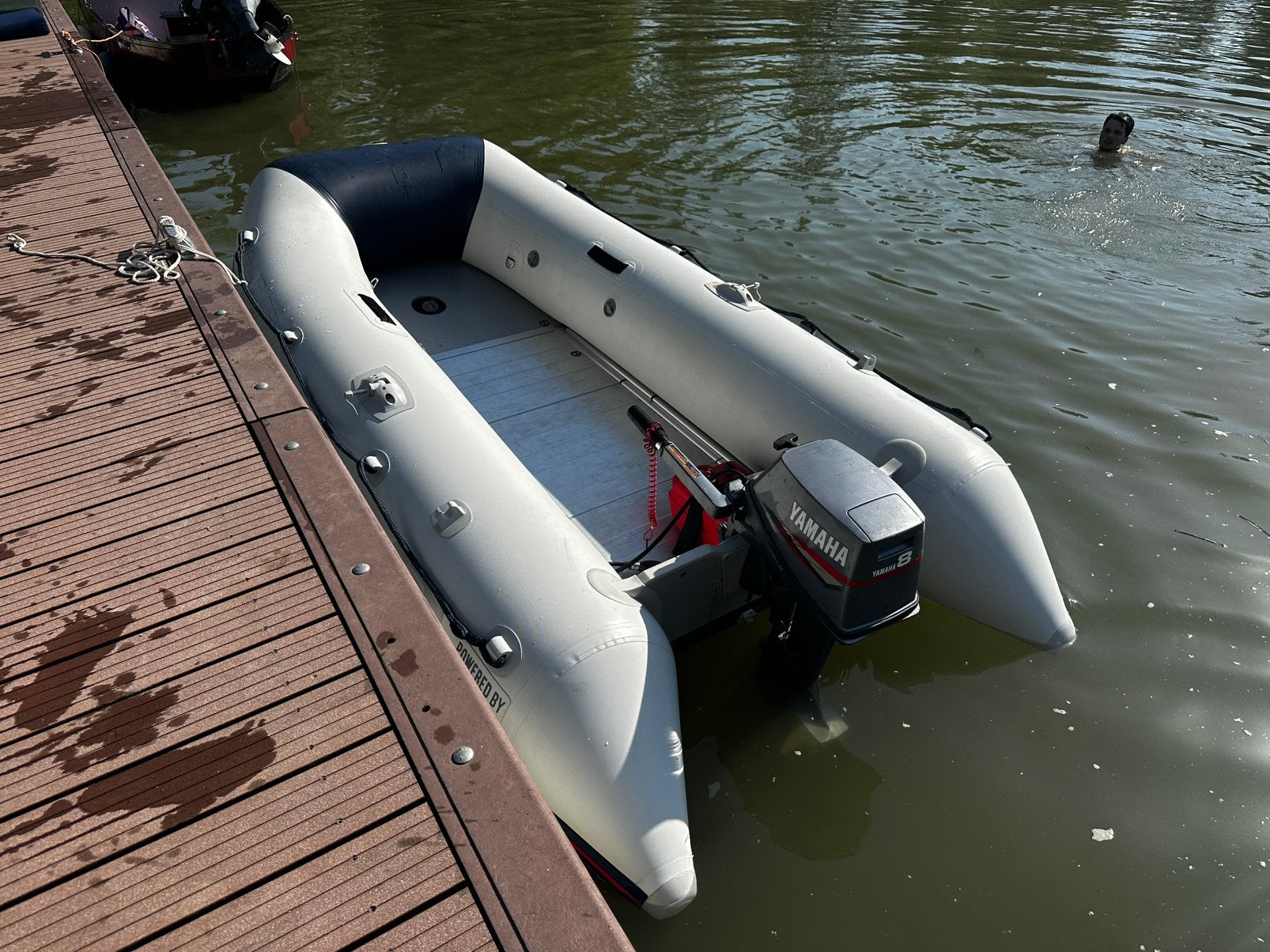 Yamaha rubberboot met 8pk 2 takt yamaha motor, Watersport en Boten, Ophalen, Peddels, Yamaha, Zo goed als nieuw