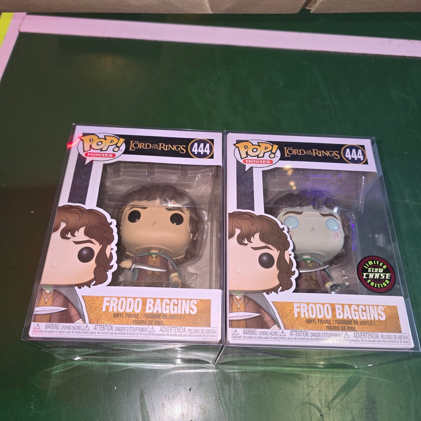 Funko Pop! 444 Frodo Baggins (gewone en CHASE), Ophalen of Verzenden