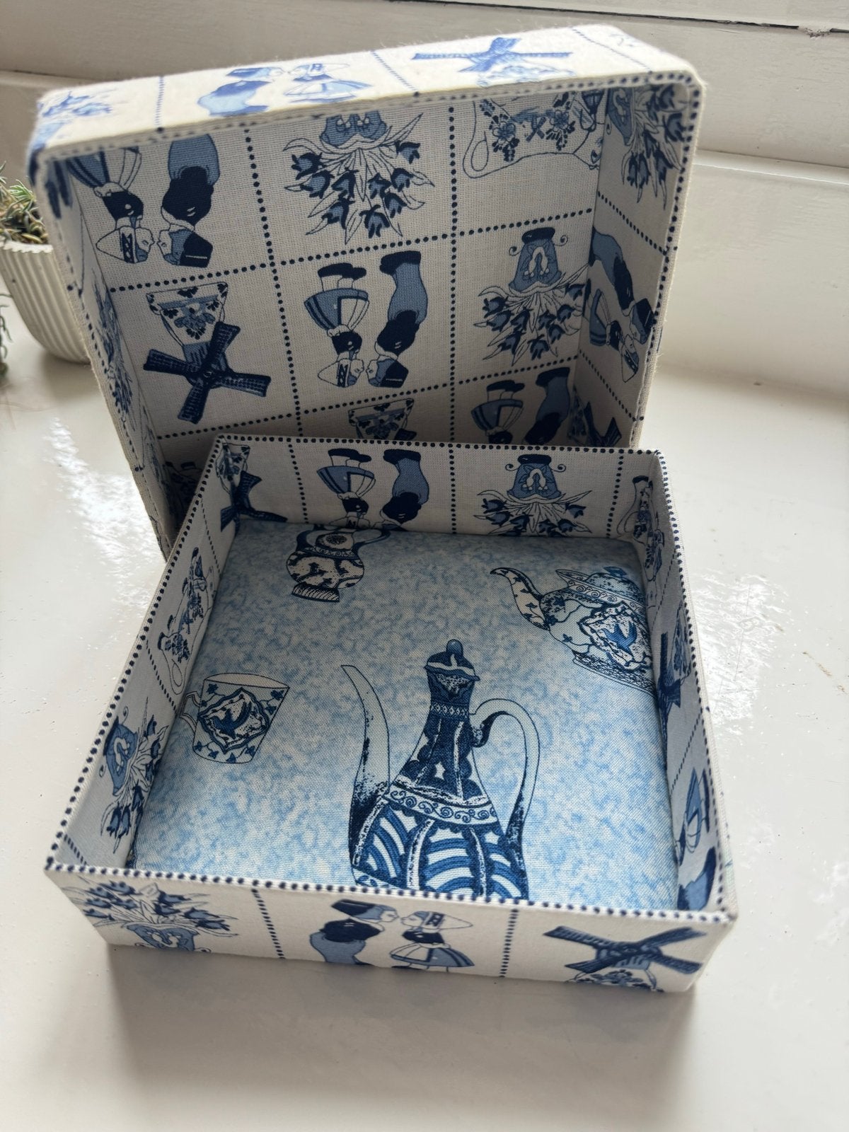 Delfts Blauw Stijl Opbergdoosje - Hollands Thema, Blauw, Ophalen of Verzenden, Textiel, Klassiek