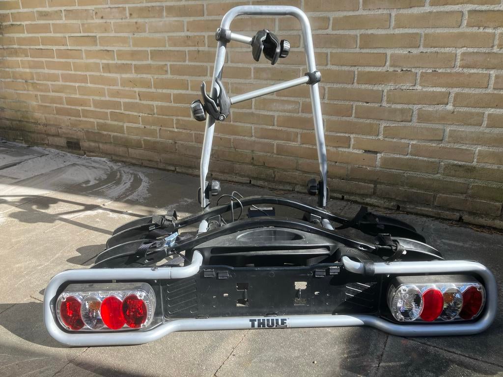 Thule fietsendrager voor 2 fietsen, Ophalen, Zo goed als nieuw, Trekhaakdrager