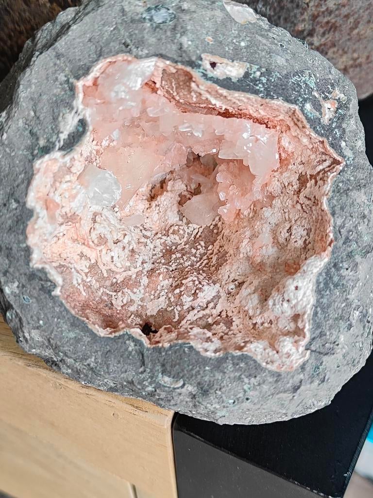 Roze heulandiet geode, Ophalen of Verzenden