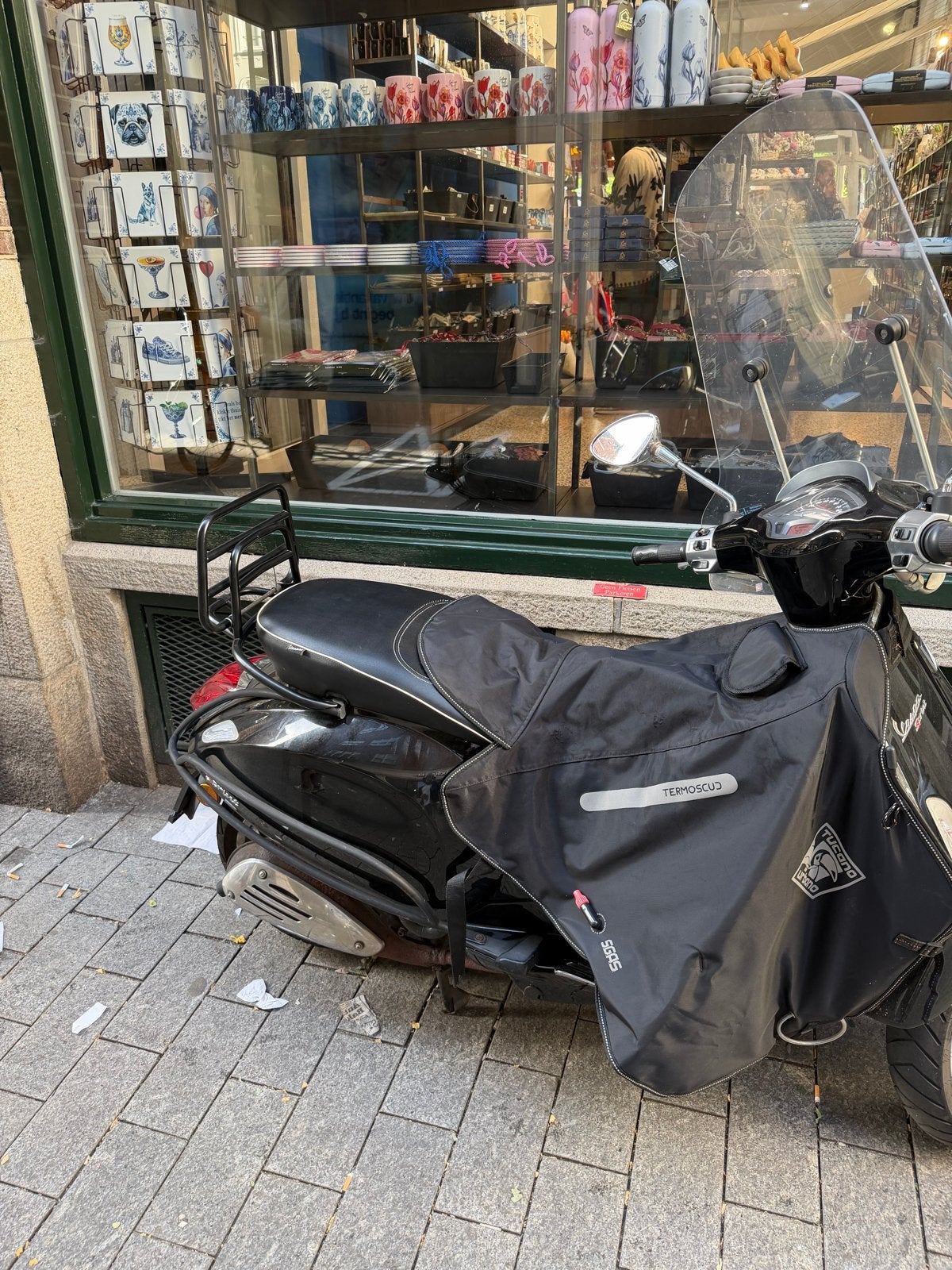 Piaggio Vespa Sprint 2017 25 km/u - Zwart, Goed Onderhouden, Fietsen en Brommers, Gebruikt, Overige modellen, Maximaal 45 km/u