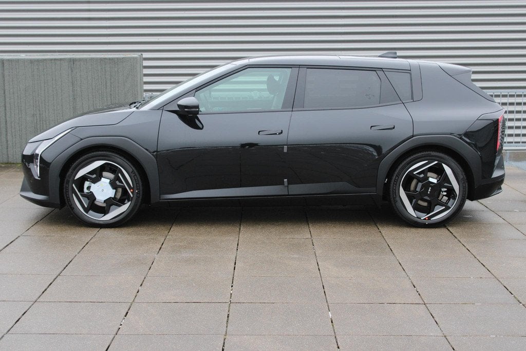 Kia EV4 Plus Advanced 58.3 kWh Navi / Camera / Panoramadak /, Zwart, Adaptive Cruise Control, Leder en Stof, Zwart