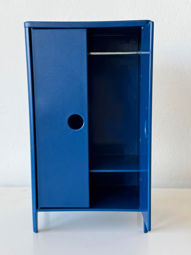 Ikea blauwe garderobekast BUSUNGE poppenhuis, Ophalen of Verzenden, Zo goed als nieuw, Poppenhuis