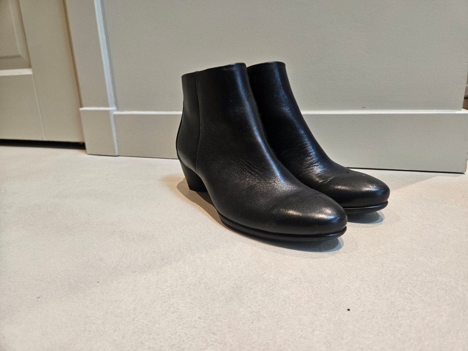 Ecco korte dameslaarsjes 39, Kleding | Dames, Ecco, Zwart, Ophalen of Verzenden, Sneakers of Gympen