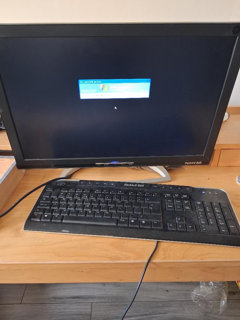 Windows xp Packard bell retro vintage, Computers en Software, Ophalen