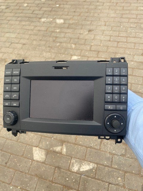 Mercedes sprinter 906 radio navigatie origineel, Ophalen of Verzenden, Gebruikt, Mercedes-Benz