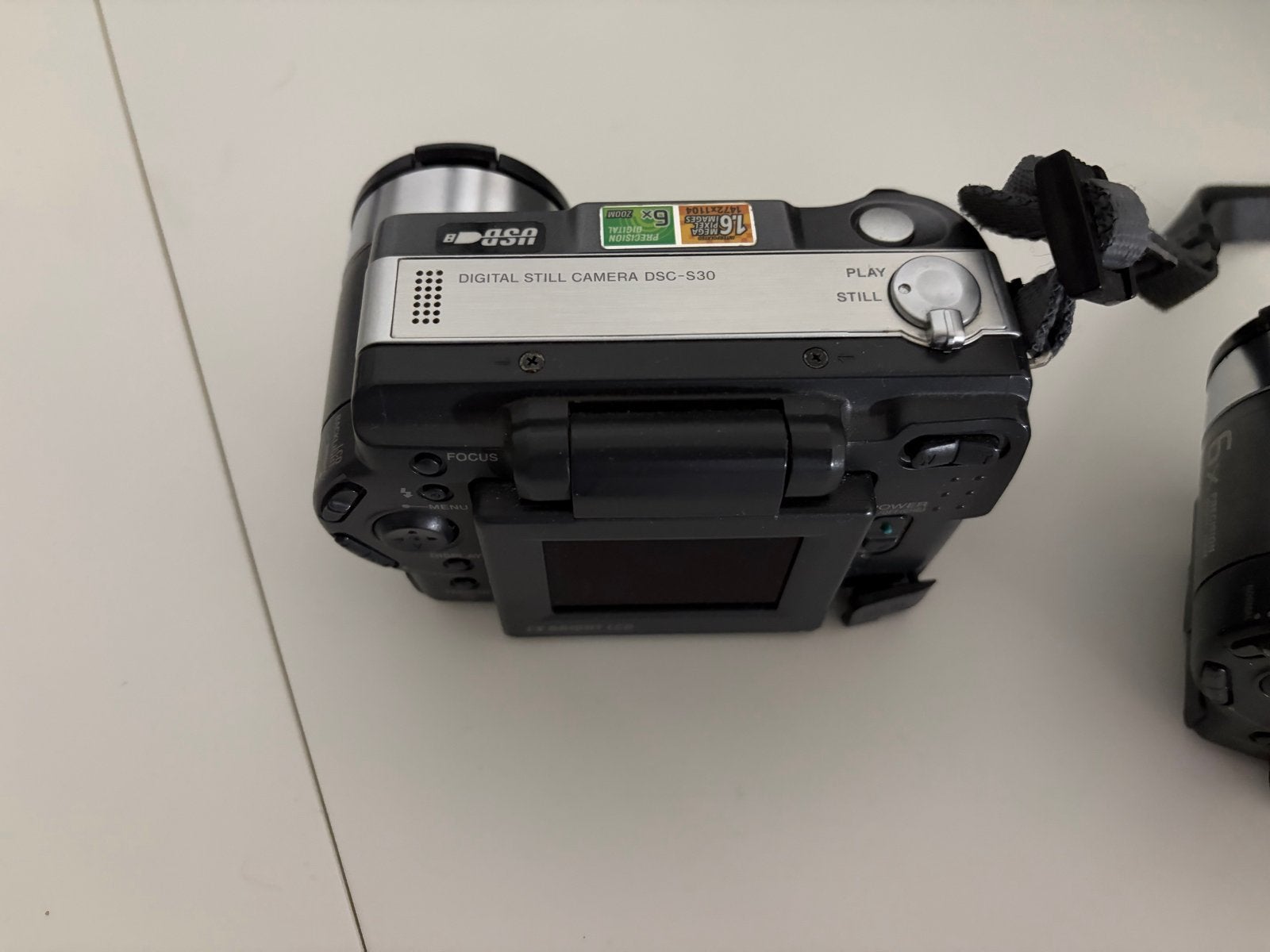 Sony Cyber-shot DSC-S30/S50 Digitale Camera met Accessoires, Gebruikt, Oplader, Ophalen of Verzenden, Compactcamera