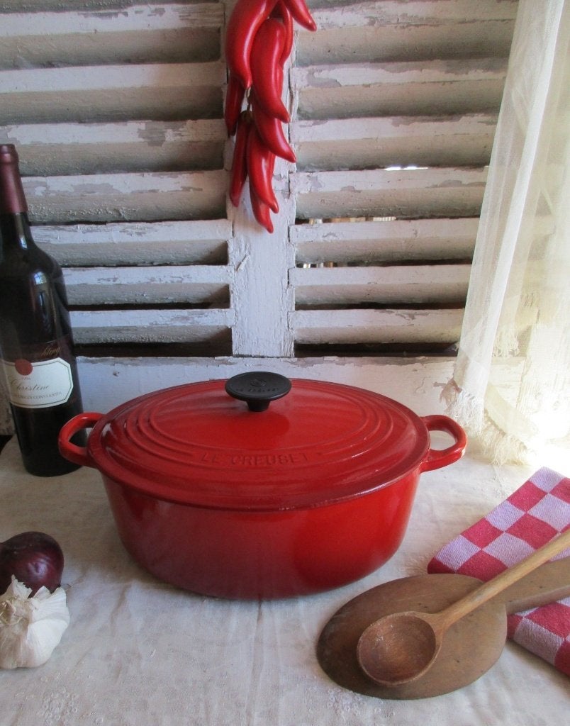 Le Creuset ovale braadpan kersenrood 'PiFrance', Huis en Inrichting, Keuken | Potten en Pannen, Met deksel, Le Creuset, Ophalen of Verzenden