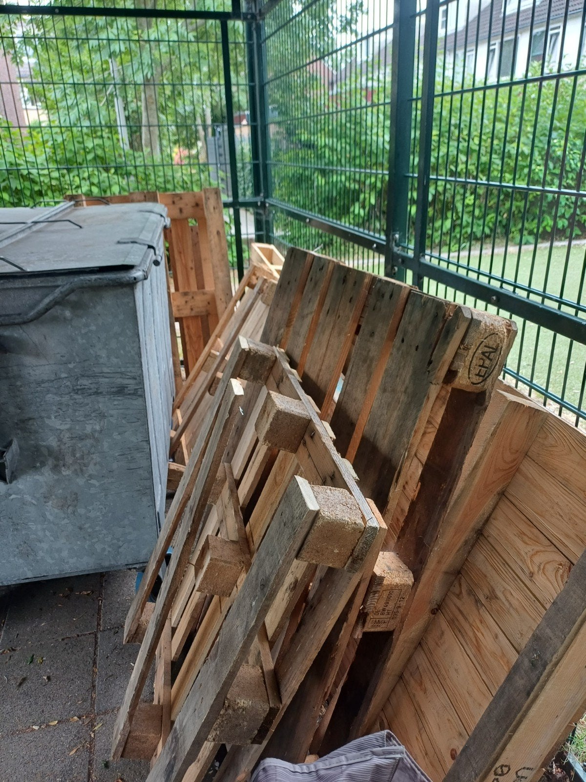 8 houten pallets gratis af te halen in Rijnsburg, Ophalen, Gebruikt, Pallet
