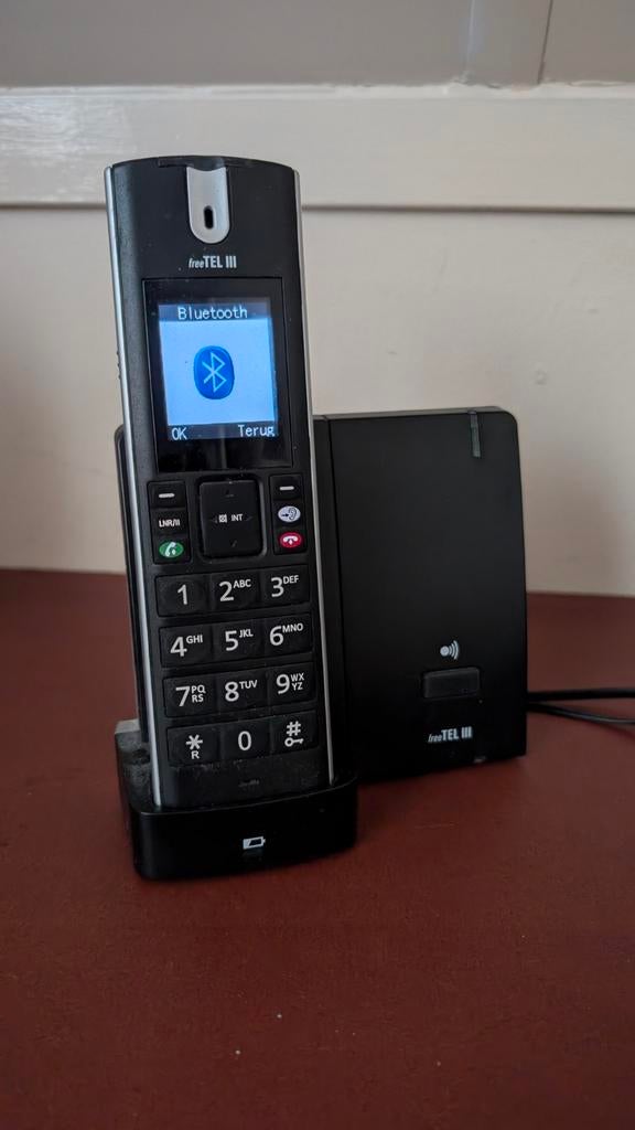 Draadloze telefoon met hoorversterker - freeTEL III, Ophalen of Verzenden, Zo goed als nieuw, 1 handset