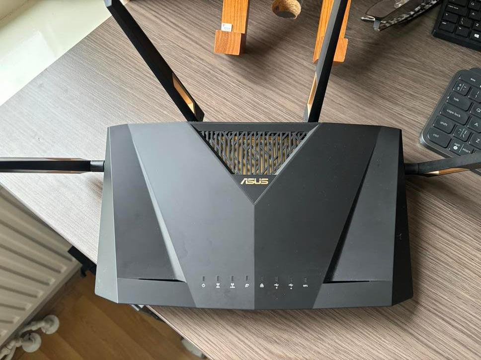 ASUS AX6000 router met 3x ASUS AC2900 mesh routers, Ophalen of Verzenden, Zo goed als nieuw, Router, ASUS