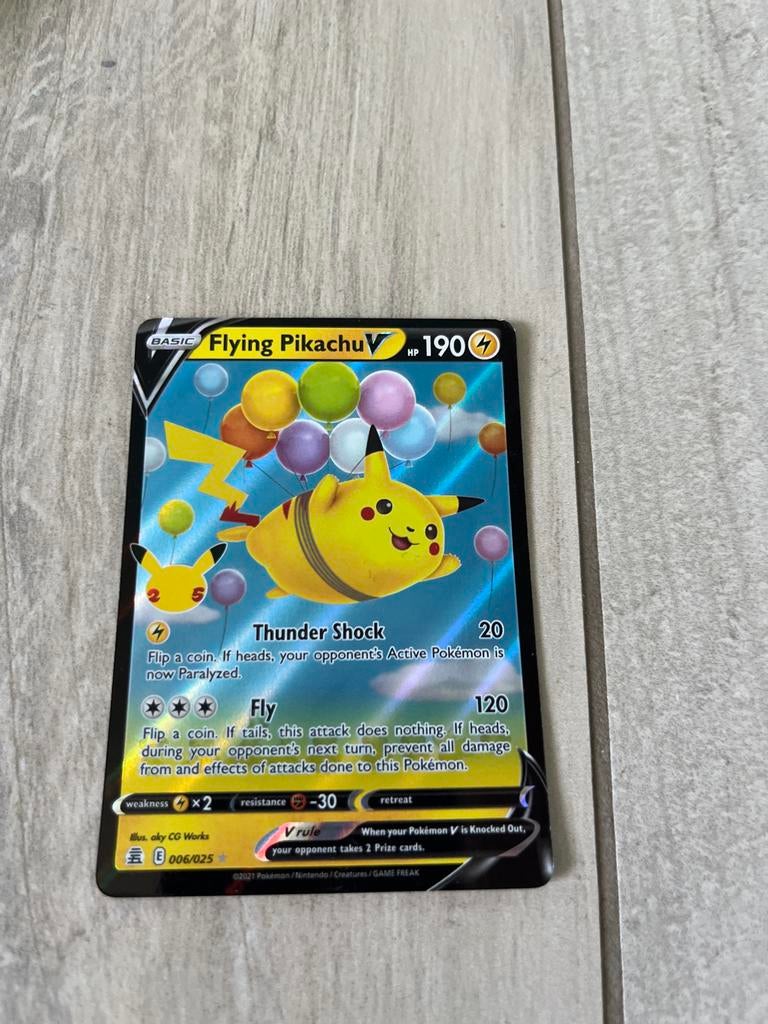 Flying Pikachu V Pokémon Kaart Celebrations 006/025, Ophalen of Verzenden, Zo goed als nieuw, Losse kaart