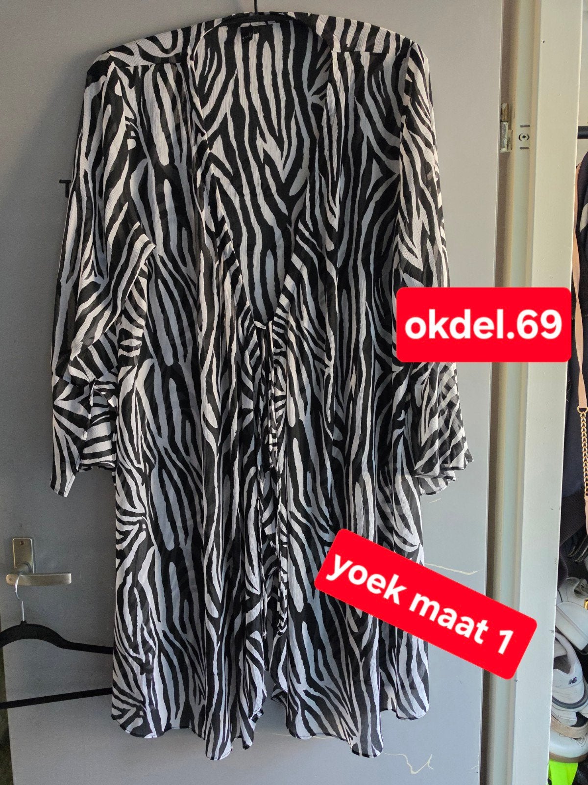 set maat L yoek, Kleding | Dames, Ophalen of Verzenden, Zo goed als nieuw, Zwart, Jurk