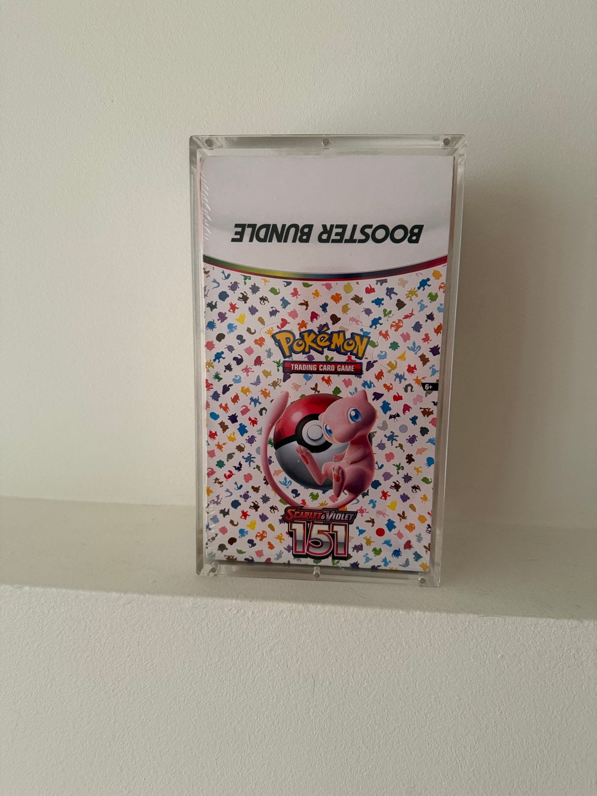Pokémon Scarlet & Violet 151 Booster Bundle in Acryl Display, Ophalen of Verzenden, Nieuw, Booster