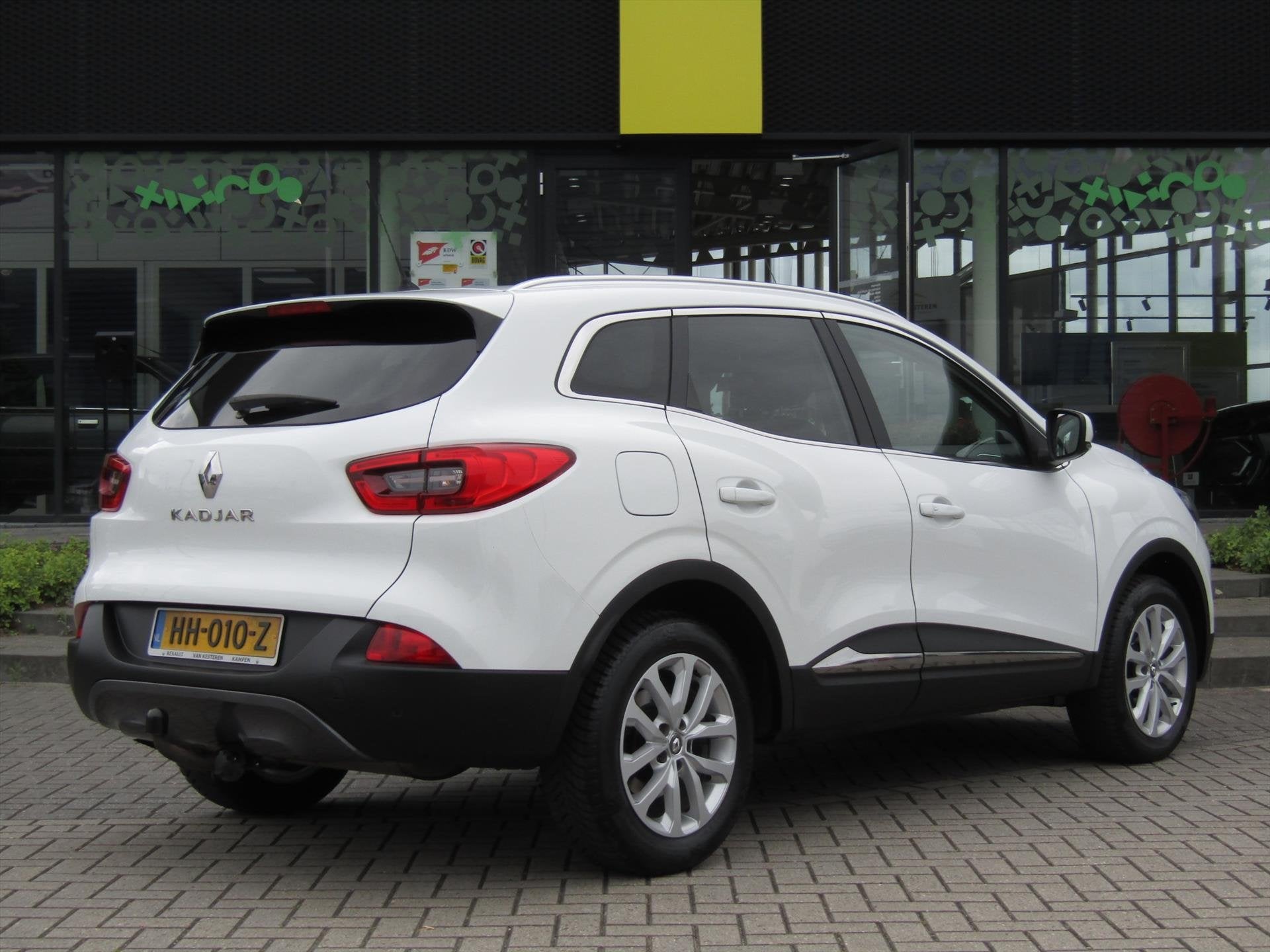RENAULT Kadjar TCe 130pk Intens / Trekhaak / Navigatie / 1e, Auto's, Keurmerk '100% Onderhouden', Kadjar, 4 cilinders, Leder en Stof