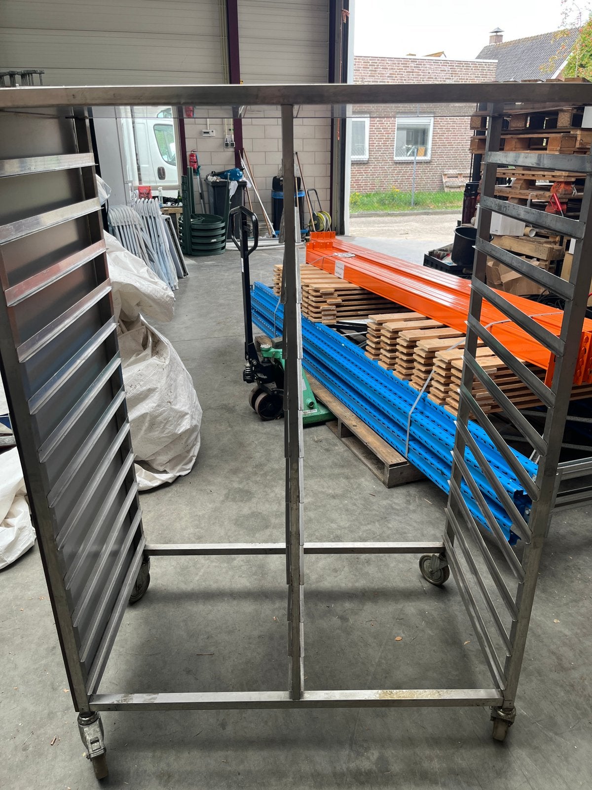 Grote rvs regaalwagen gastronorm, Doe-het-zelf en Verbouw, 100 liter of meer, Ophalen, Transportkar