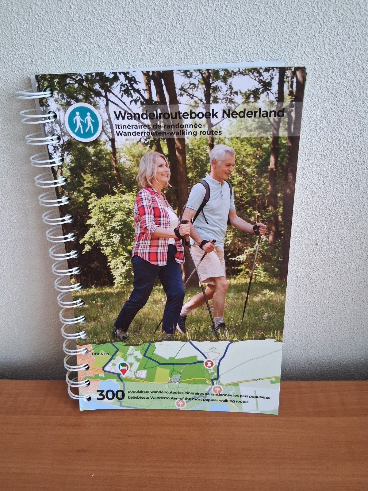Wandelrouteboek Nederland, met 300 populairste wandelroutes, Ophalen, Nieuw, Wetenschap en Natuur