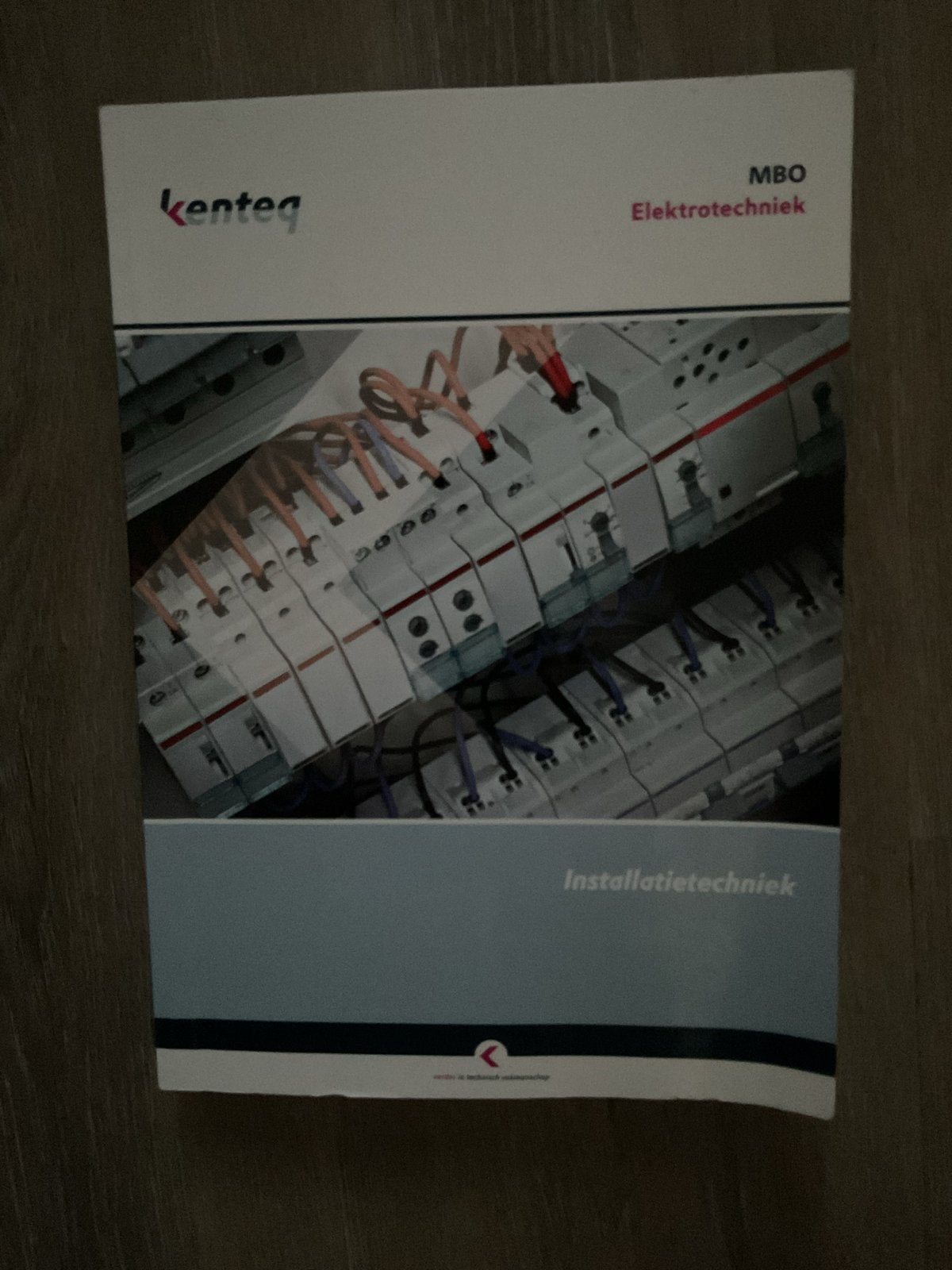 Kentec MBO Elektrotechniek Installatietechniek Boek, Ophalen of Verzenden, Beta, Zo goed als nieuw, MBO