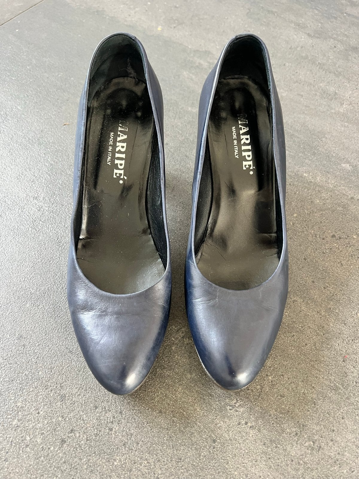 Donkerblauwe pumps met hak van Maripé, Ophalen of Verzenden, Gedragen, Blauw, Pumps