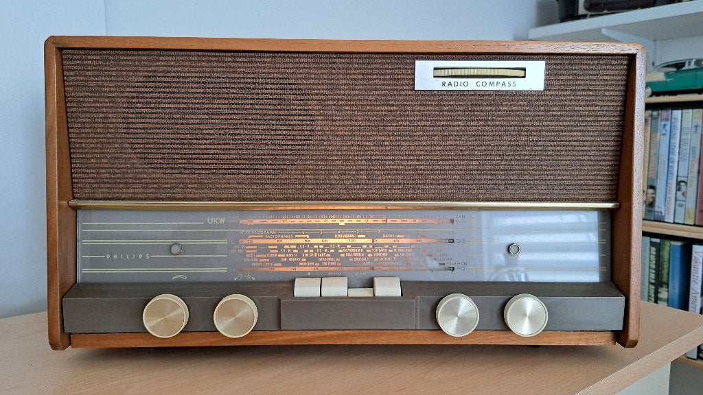 Vintage Philips radio B3X42A, Ophalen of Verzenden, Zo goed als nieuw, Radio