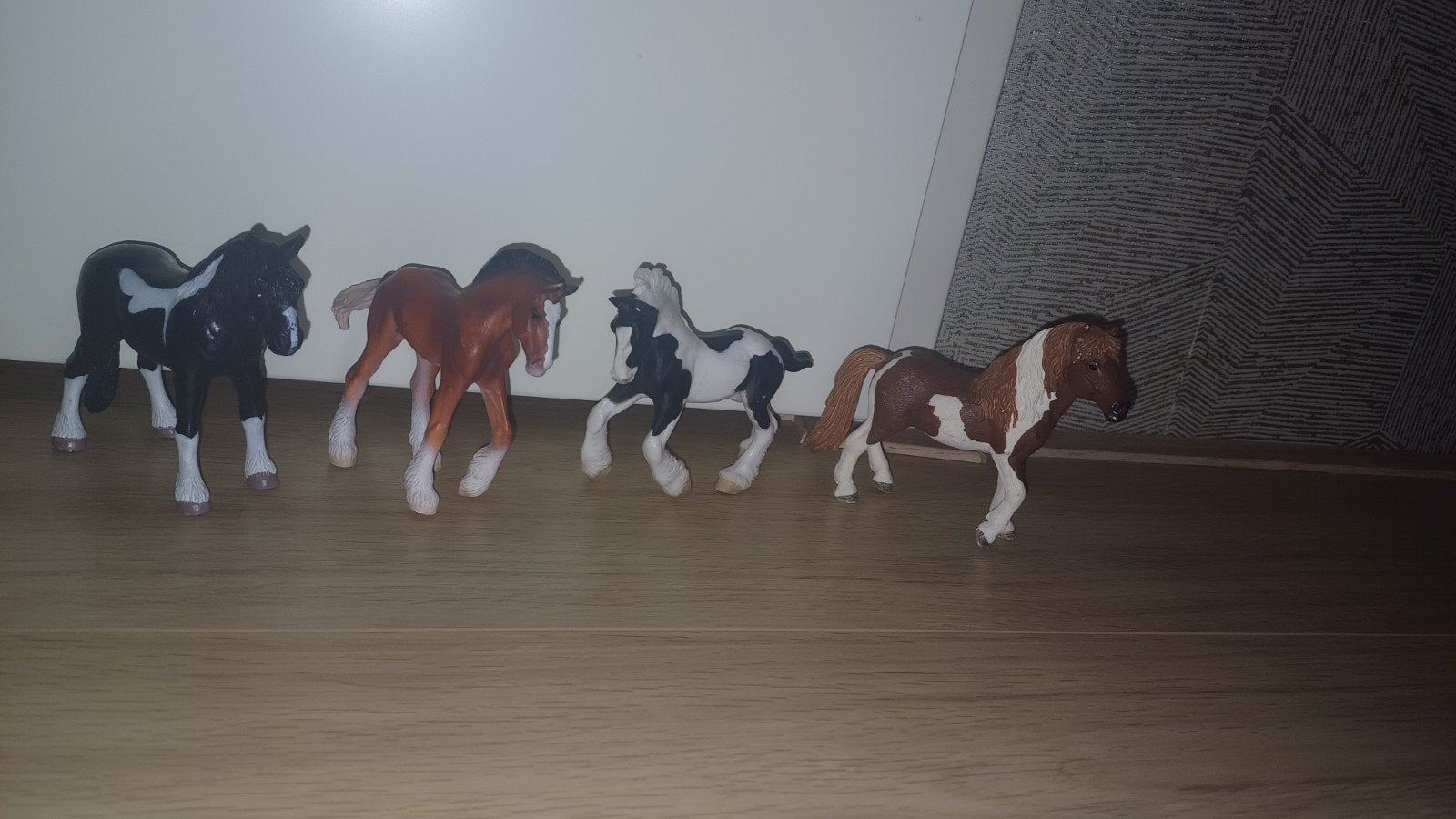 Schleich tinker veulens  €4 per stuk, Ophalen of Verzenden, Zo goed als nieuw, Paard, Beeldje of Figuurtje