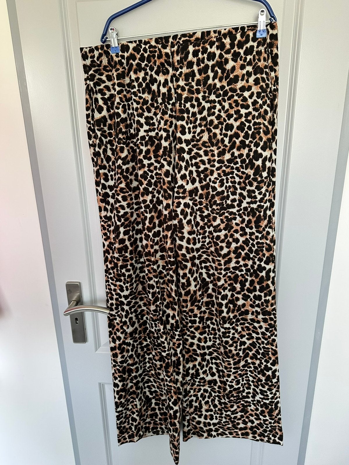 Zgan wijde broek panterprint Miss Etam Lang mt. XXL, Ophalen of Verzenden, Zo goed als nieuw, Maat 46/48 (XL) of groter, Lang