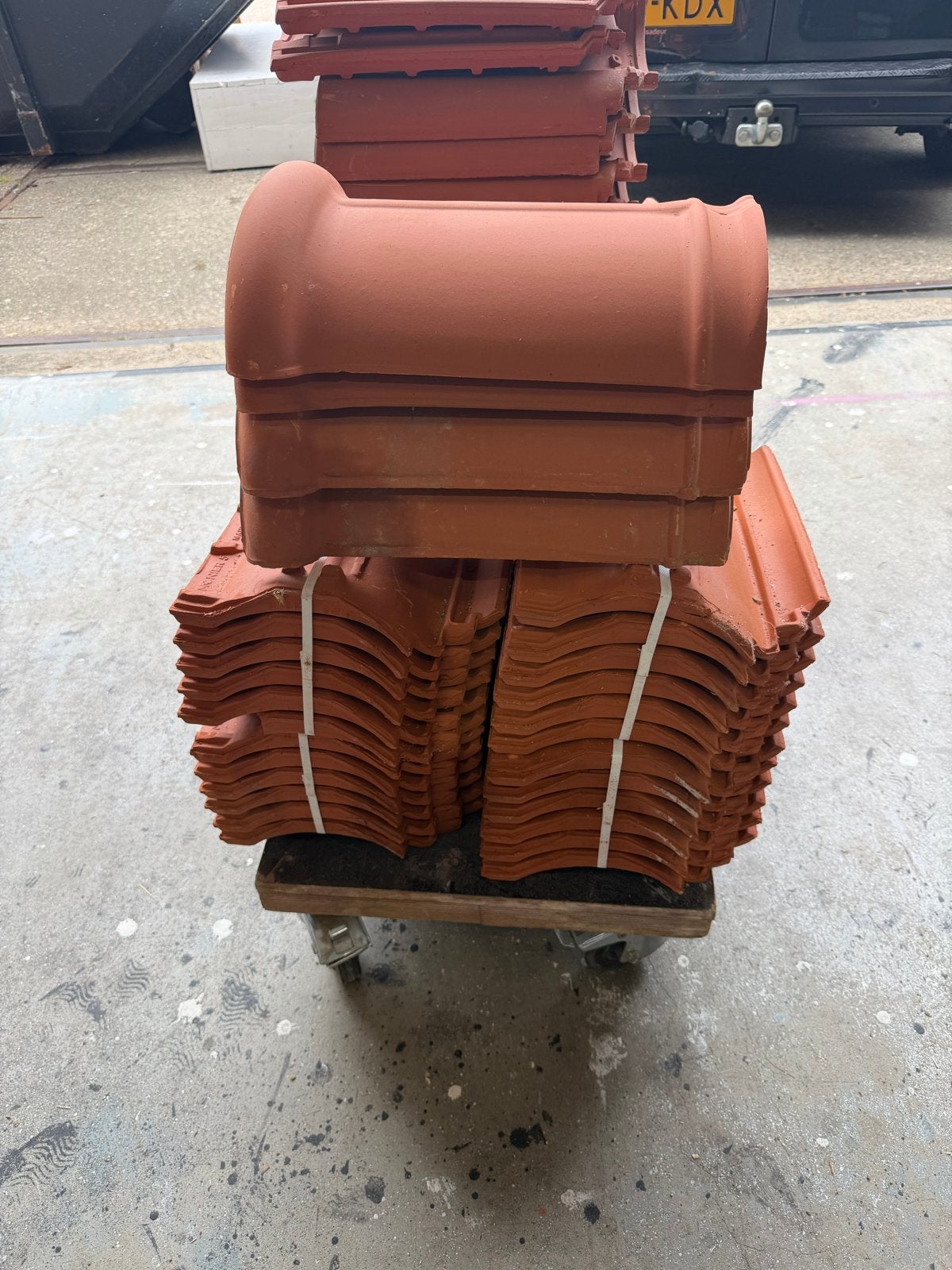 Nieuwe dakpannen, terracotta kleur, diverse maten, Doe-het-zelf en Verbouw, Dakpannen en Dakbedekking, Ophalen, Steen of Klei