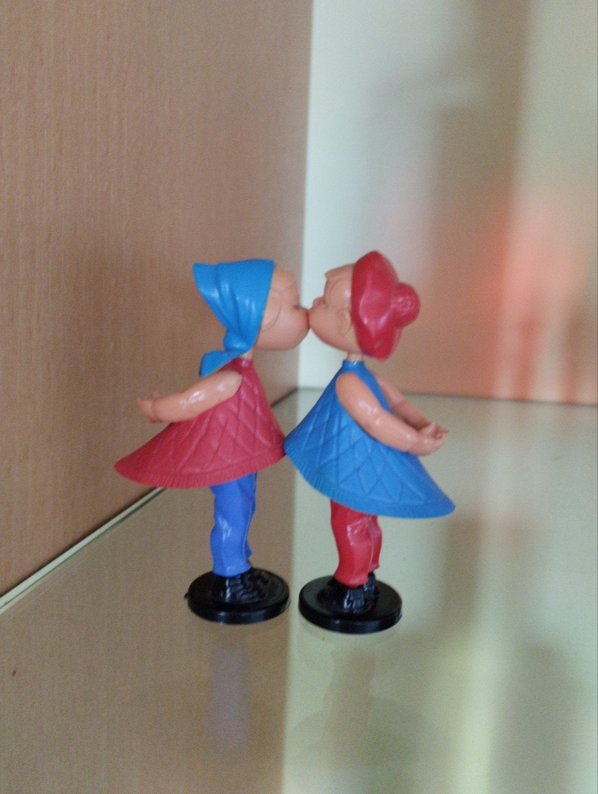 Vintage kissing dolls, 33 - 40 uur, Overige niveaus, Starter, Overige vormen