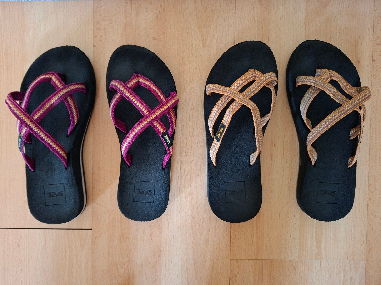 T.K Teva slippers maat 36 en 37, Ophalen of Verzenden, Gedragen, Oranje