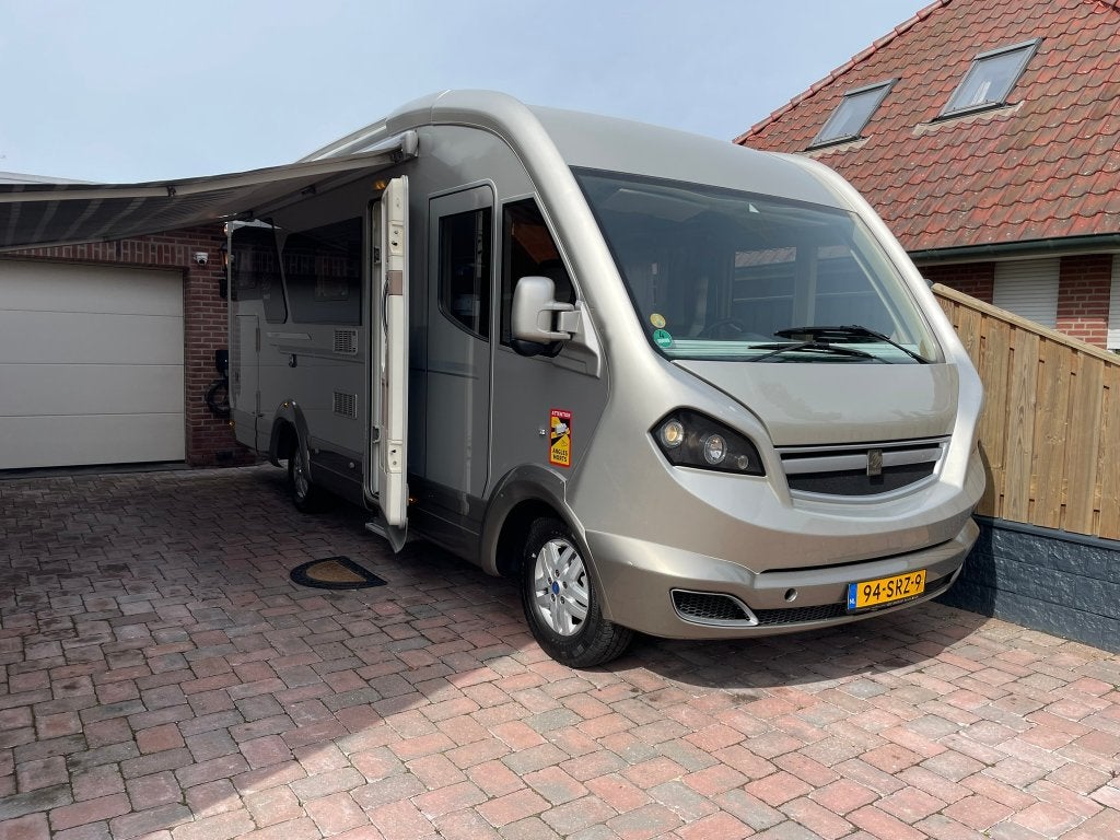 Knaus S-Liner 3.0 motor | Lengtebedden | 2Xairco | Uniek, Caravans en Kamperen, Campers, Integraal, Afzuigkap, Ringverwarming