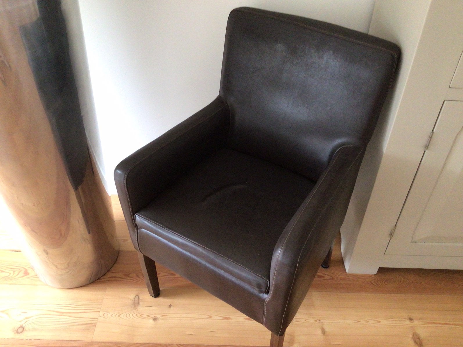 4 stoelen met armleuning, Ophalen, Zo goed als nieuw, 75 tot 100 cm