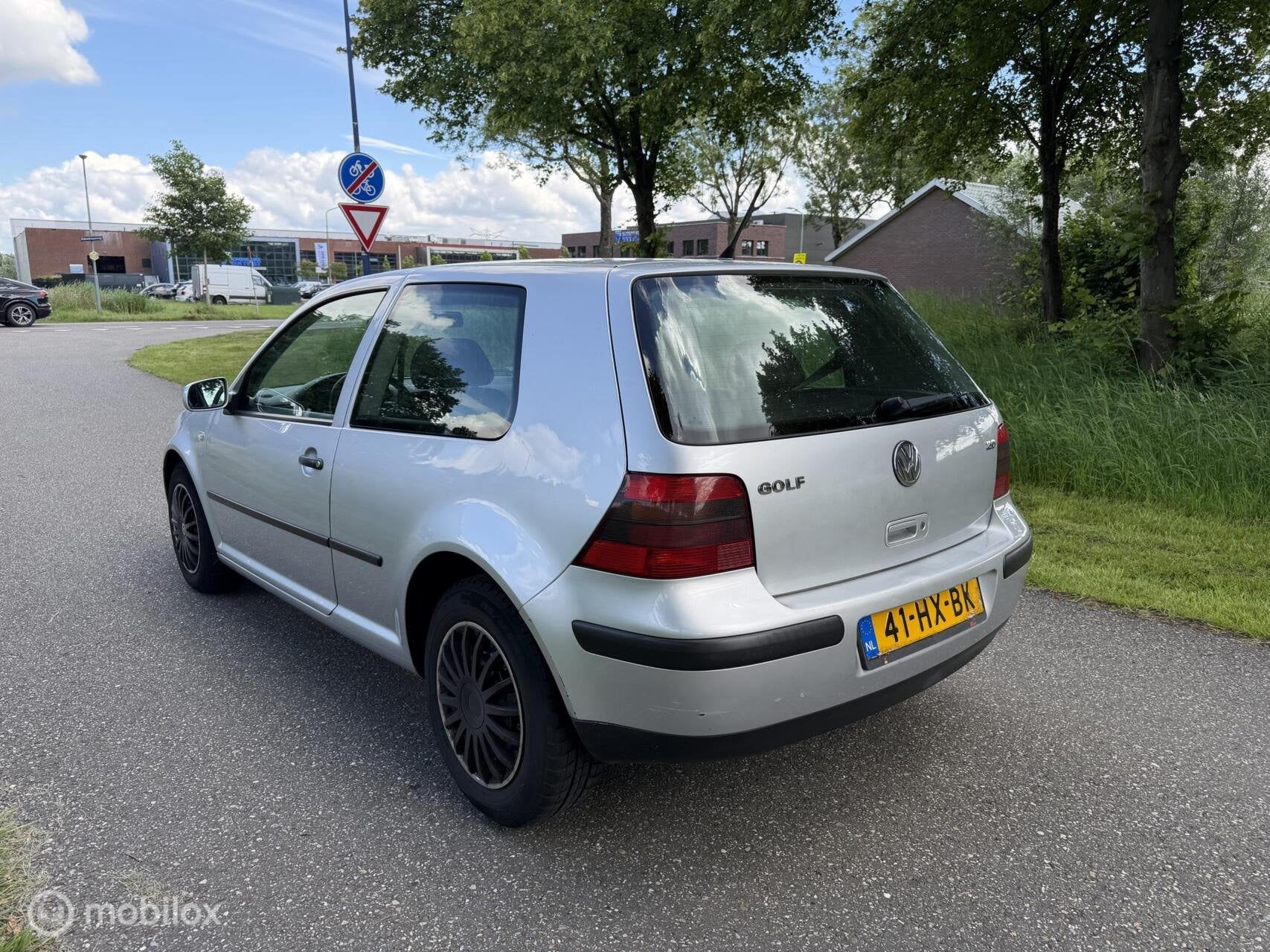 Volkswagen Golf 2.0*AUTOMAAT*AIRCO*ELEK. RAMEN*CRUISE, Stof, Gebruikt, Zwart, 4 cilinders