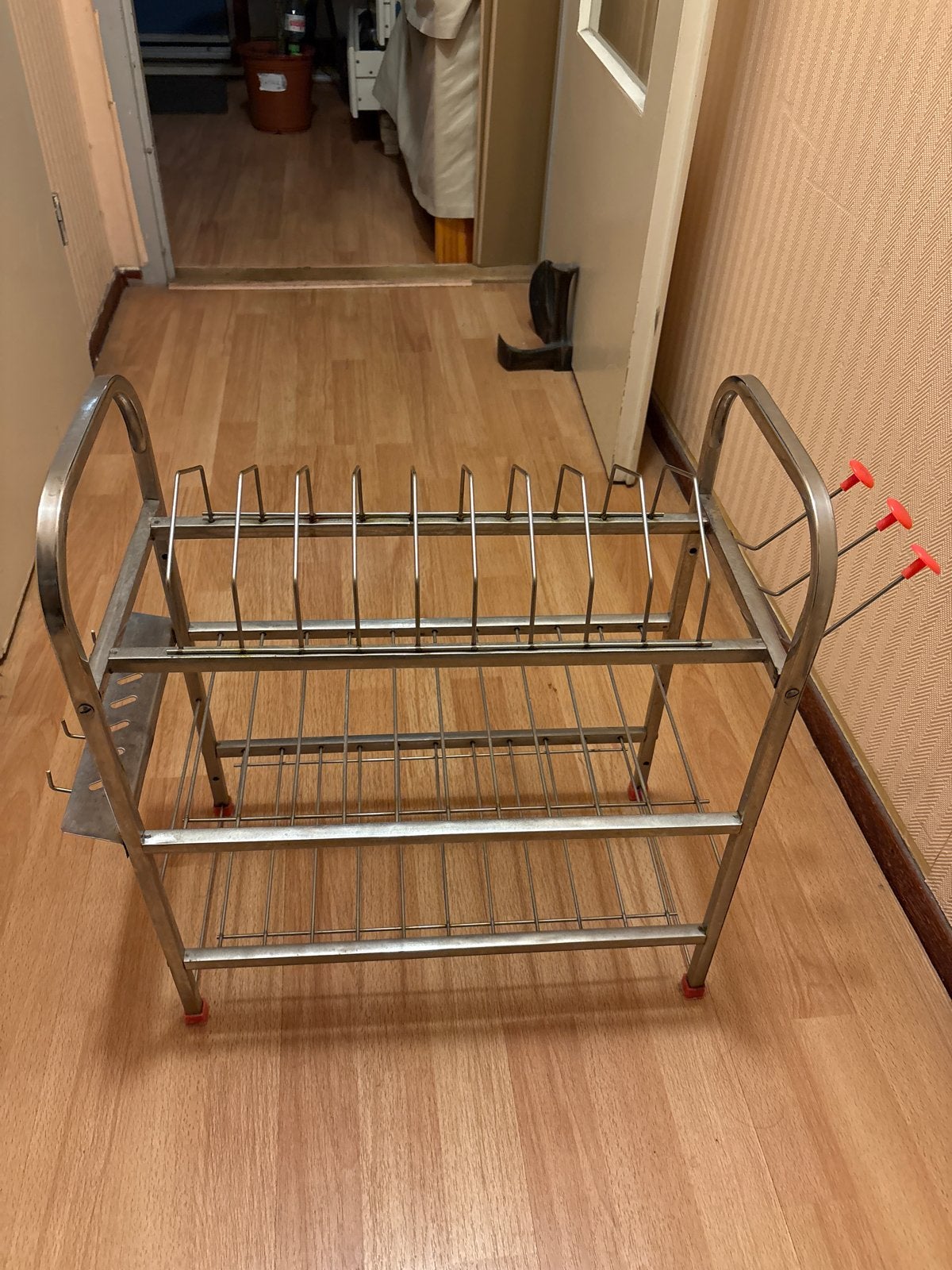 Metalen bordenrek  staal (india), Huis en Inrichting, Ophalen, Gebruikt, Bordenrek, Zilver