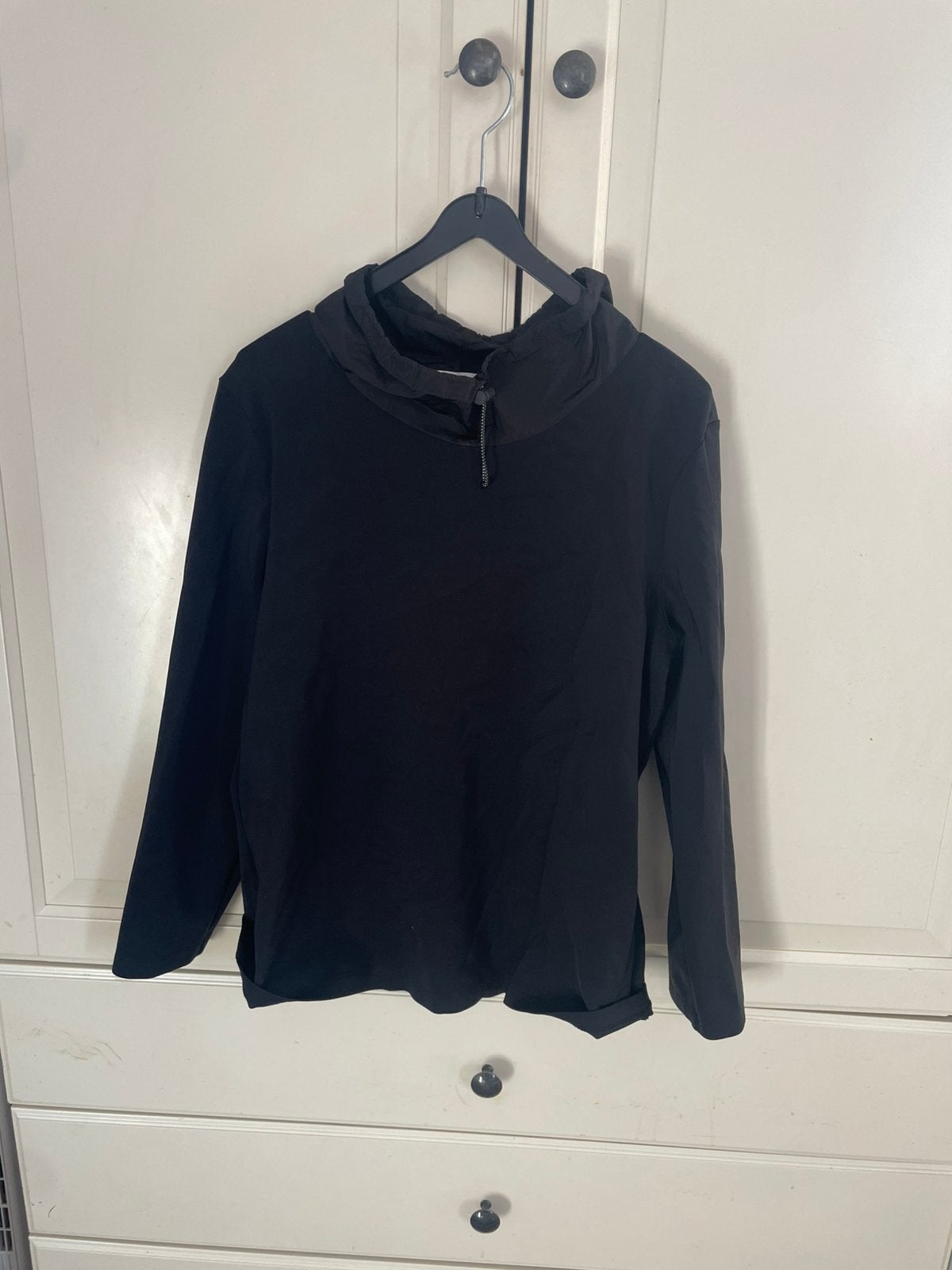 Vanilia sweater L, Kleding | Dames, Verzenden, Zo goed als nieuw, Maat 42/44 (L), Zwart